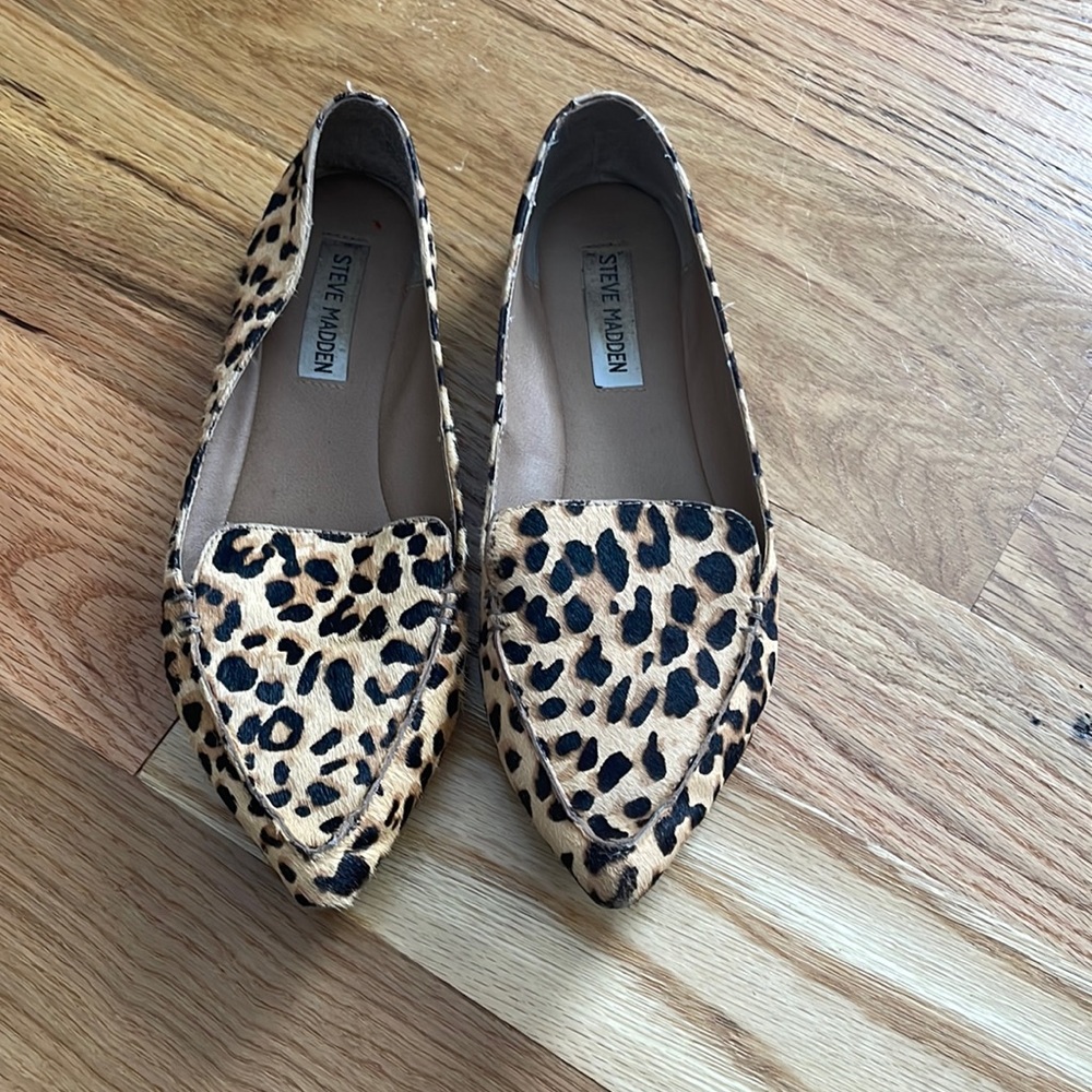 Steve Madden leopard flats
